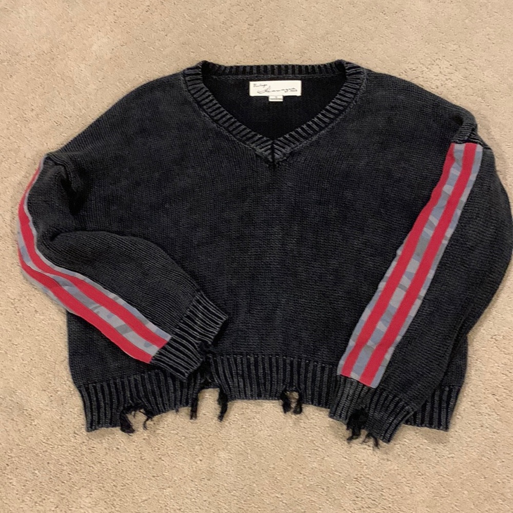 Vintage Havana Distressed Hem Crop Sweater Black